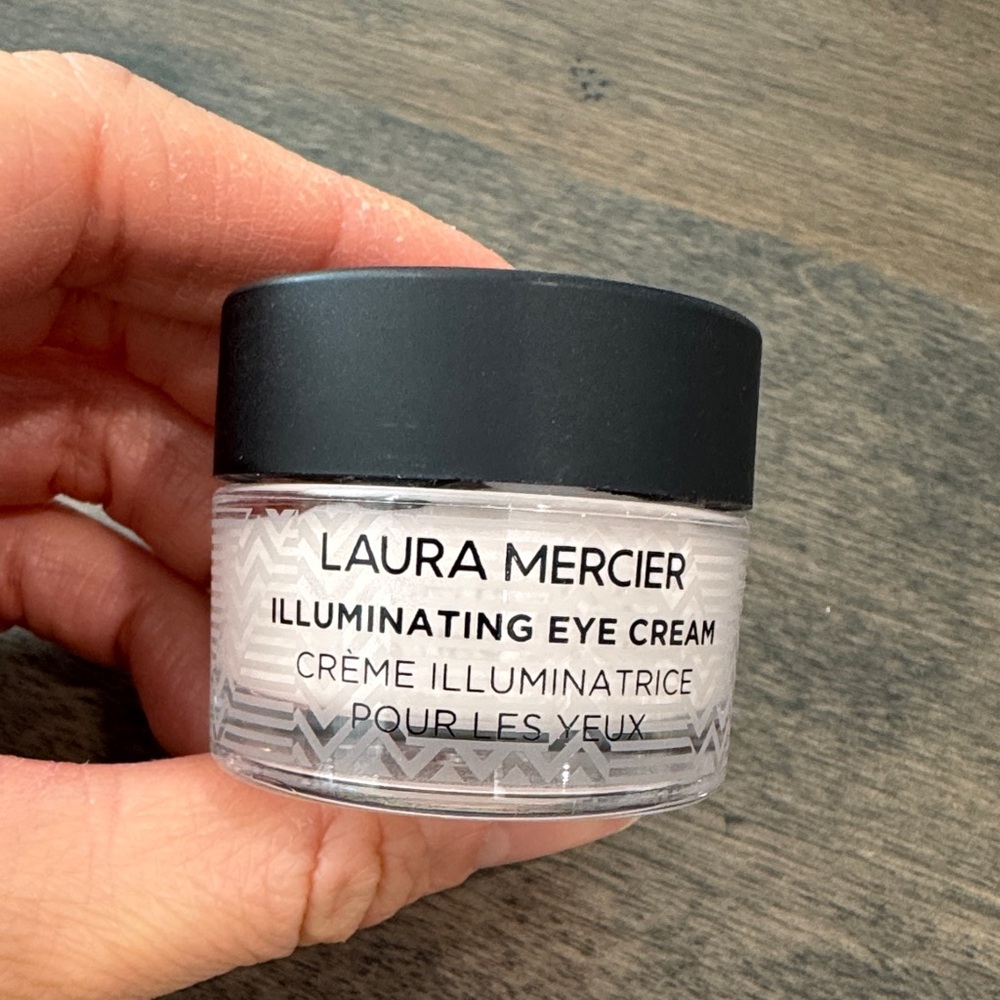 NWOT Laura Mercier Illuminating Eye Cream in Black and Clear Jar